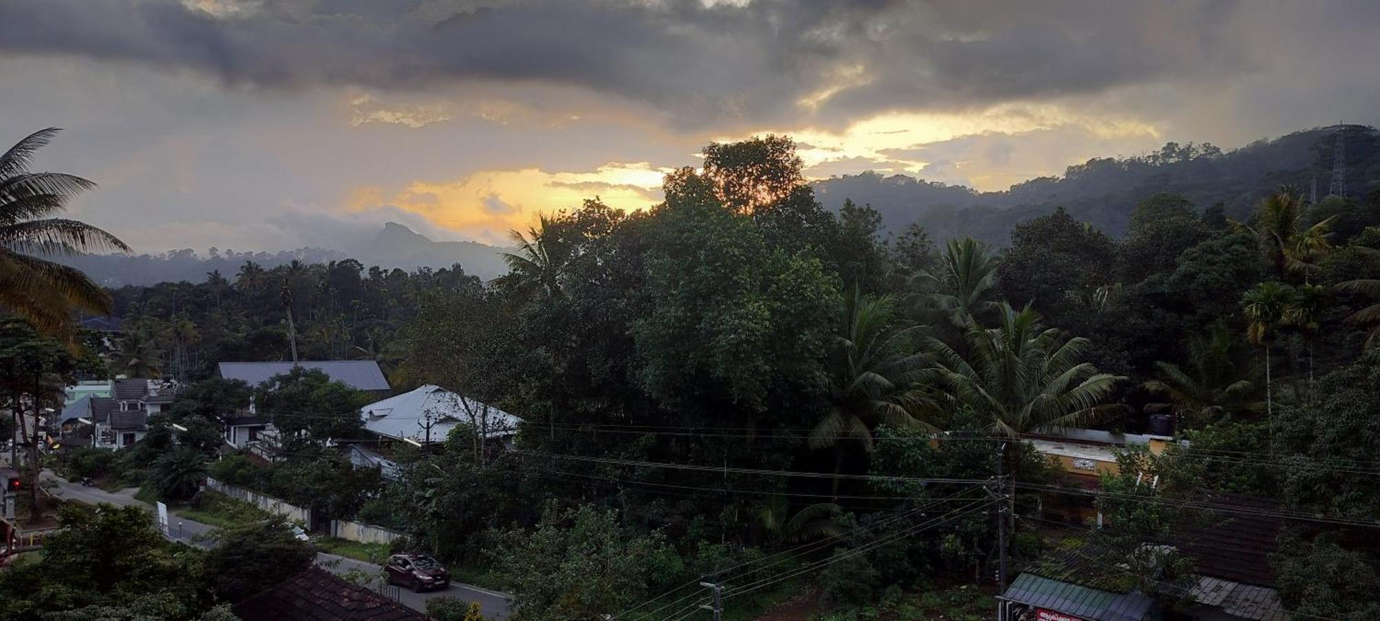 Himadri Munnar Holidays Экстерьер фото